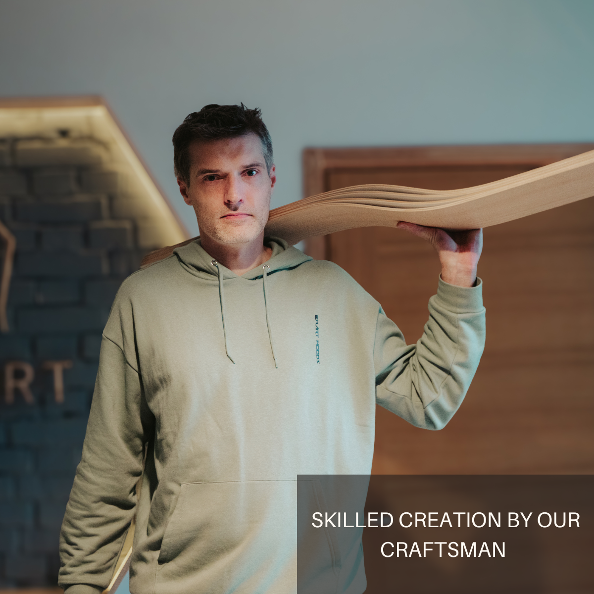 Craftsman holding a wave floating shelf