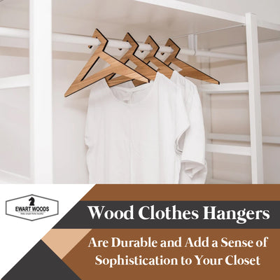 Las perchas de madera para ropa son duraderas y agregan una sensación de sofisticación a su armario