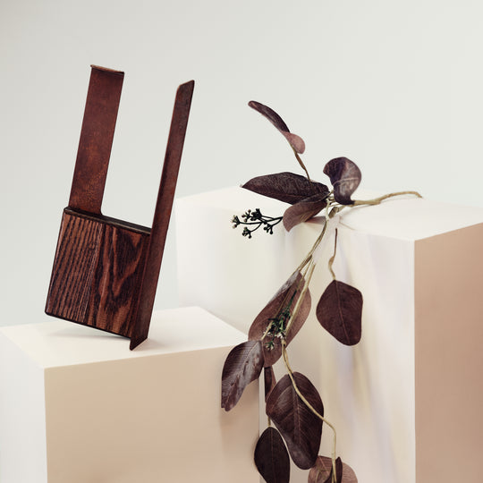 Toilet paper holder with shelf